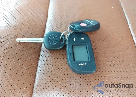 2014 Toyota Tundra 1794 5.7L V8 z USA, uszkodzony, nr VIN 5TFAY5F19EX381484